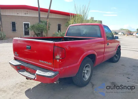 2000 Chevrolet S-10 Ls from USA, damaged, VIN 1GCCS14W2Y8125526